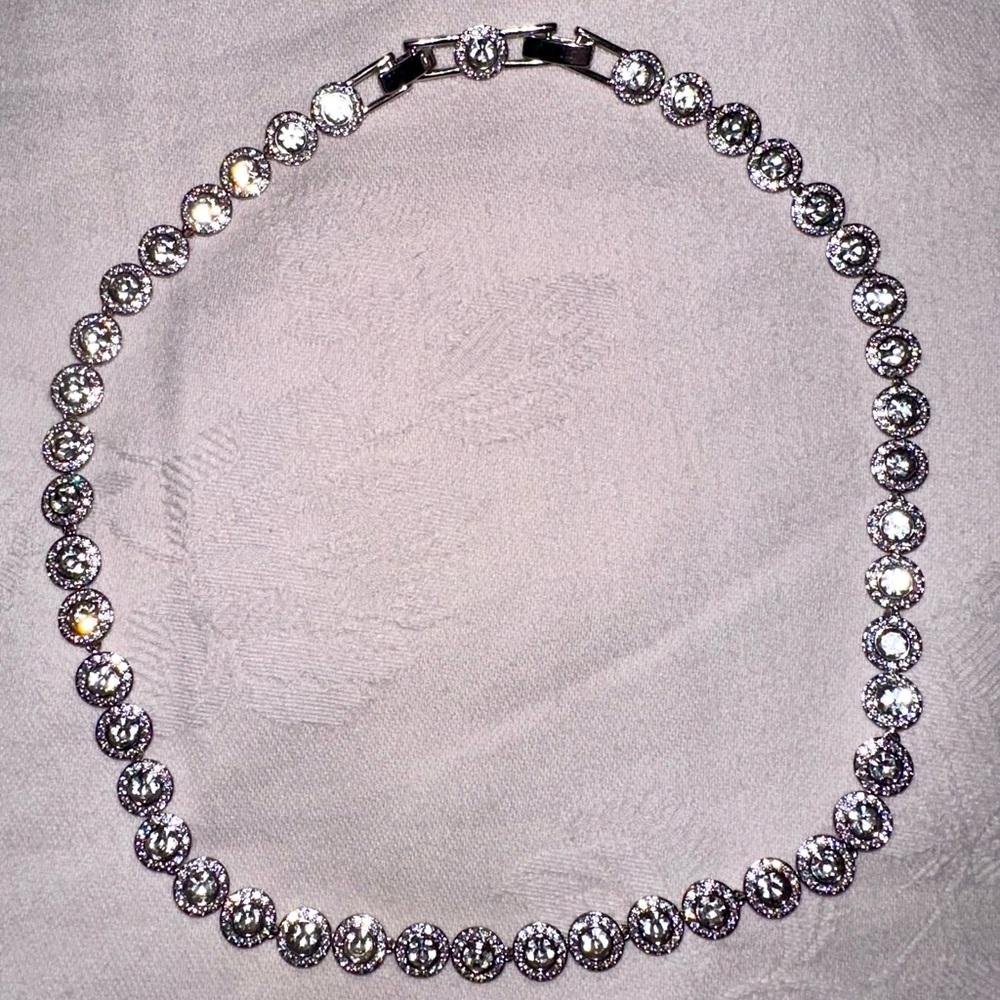 Elegant Silver Necklace